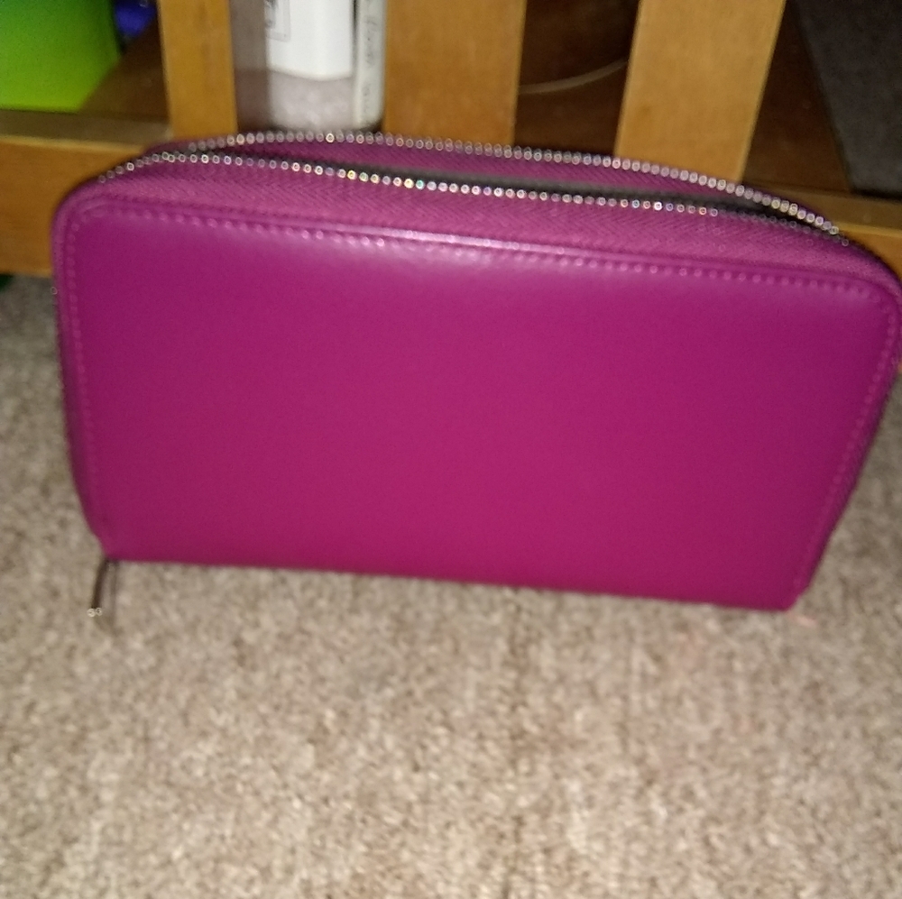 Non brand name card organizer